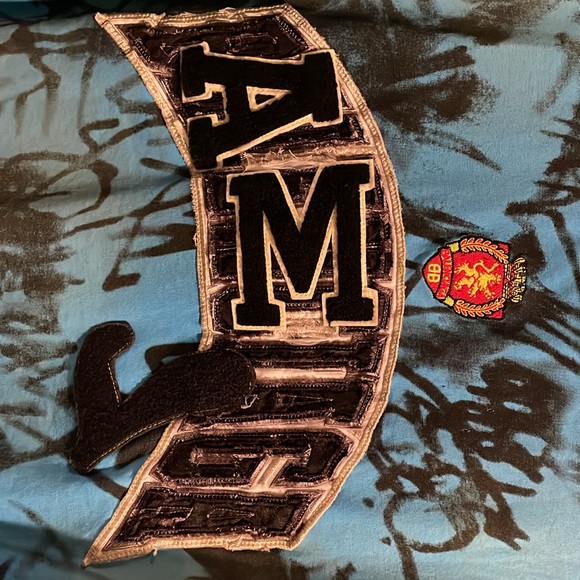 BALENCIAGA SS23 MUD SHOW RARE DISTRESSED SKATER TEE - Picture 2 of 7